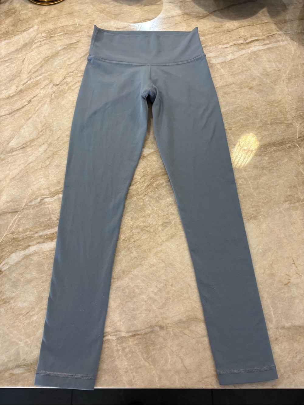 TNAction Aritzia women’s leggings